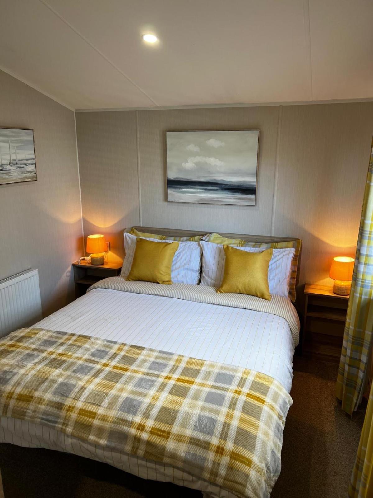 Sandy Bay Caravan Getaway 滨海纽比金 外观 照片